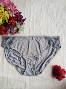 Comfortable Lace Trim Briefs