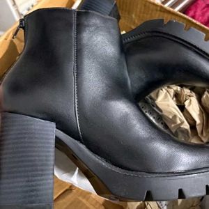 Chic Black Leather Ankle Boots