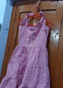 Chic Pink Gingham Tiered Dress