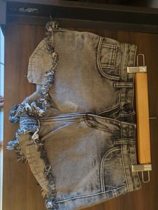 Gray Denim Shorts (S)