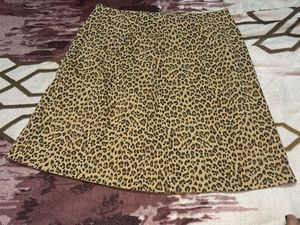 Chic Leopard Print Pleated Midi Skirt