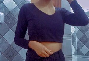 Black deep V-neck Crop top