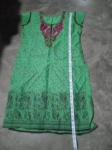 Embroidered Green Kurta