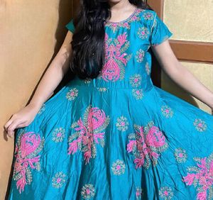 Mehroon Gown❤️Exquisite Embroidered Maxi