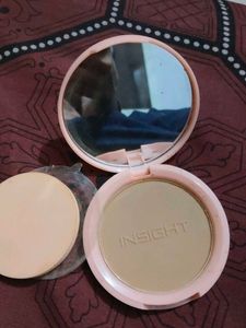Insight Air Matte Flawless Finish Compact