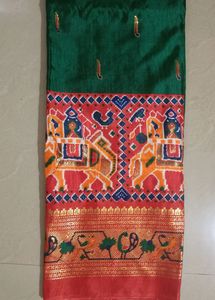 Dola Silk With Foil Print All Over Saree ✨
