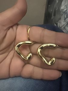 Chic Gold Hoop Earrings