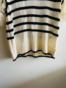 Chic Striped Knit Top with Puff Sleeves
