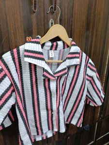Chic Striped Cropped Shirt