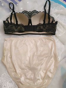 very sexy Lace Bra and Panty Set