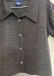 Textured Black Cropped Shirt