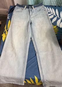 Light Wash Relaxed Fit Jeans