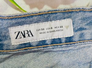 Light Wash High-Waisted Straight Leg Jeans