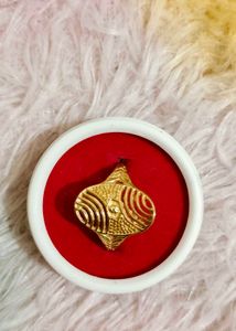 Gold Toned brand new ring
