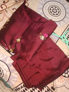 Wine Embroidered Kurta Set With Jhumkas