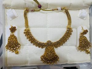 Golden Necklace With Moti