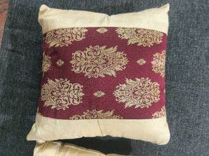 Set Of 2 Small Cushion With Cover - Red