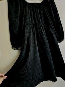 Chic Black Puff Sleeve Mini Dress