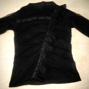 full sleeve black top...