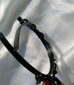 Black Hairband with Clips