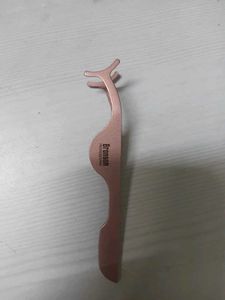 New Eyelash Applicator Tool