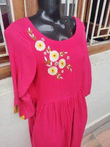 Elegant Pink Anarkali Kurta with Floral Embroidery