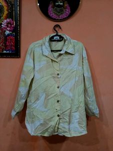 Lightweight Printed Button-Up Shirt