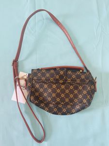 Stylish Savana by Urbanic Handbag