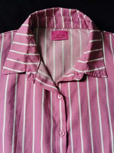 Chic Pink Striped Button-Up Crop Top