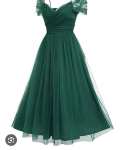 Elegant Green Tulle Midi Dress