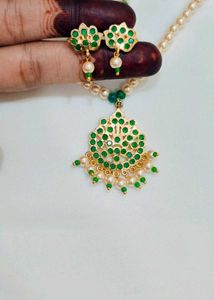 Elegant Pearl Necklace &amp; Earrings Set