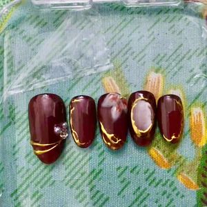 SALE Burgundy & Gold Press-On Nails
