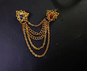 Collar Pinup 'Bejeweled Stars' In Gold