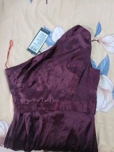 Elegant One-Shoulder Satin Dress