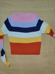 ✨ Multicolour Sleeve Crop Top 👕 ✨