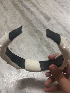 off white Pearl Headband ✨✨