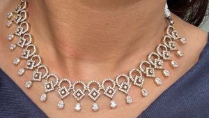 Pearl Drop Antique AD Set 🌸