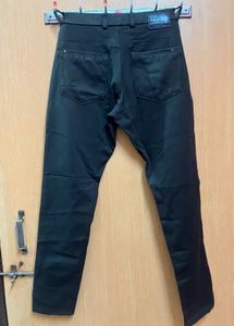 JB Gaz Dark Olive Green Jeans For Men 👖✨