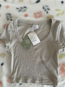 H&amp;M Grey Ribbed Scoop Neck Crop Top