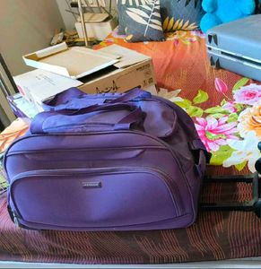 ✨ ARISTOCRAT PREMIUM TRAVEL DUFFEL TROLLEY