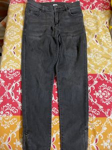 Ladies Black Jeans For Sale