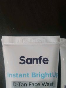 Sanfe Instant BrightUp Face Wash &amp; Exfoliating Gel