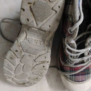 Action Liza shoes