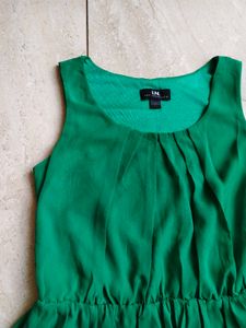 Elegant Green Sleeveless Dress