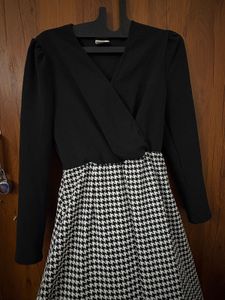 Chic Black & Houndstooth Dress