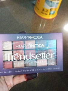 Hilary Rhoda Trendsetter Eyeshadow Palette