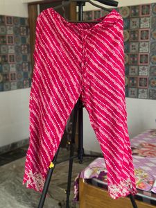 Anarkali Pink Kurta Set Embellishments