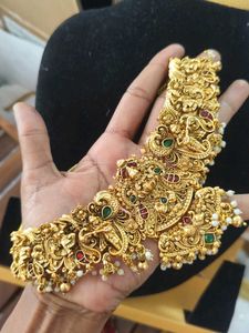 Exquisite matt Gold Plated chocker set