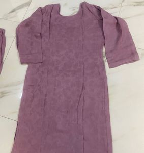 Elegant Mauve Embroidered Kurta Set
