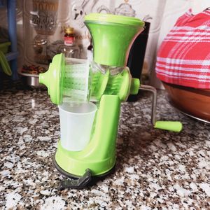 Plastic Hand Juicer